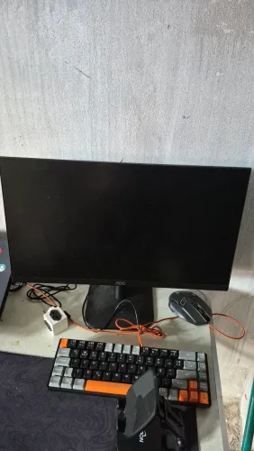 MONITOR AOC
