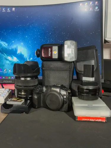Kit Canon EOS RP + Sigma 24-70mm Art + Flash Godox V860 III + Acessórios