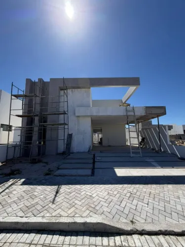CASA TÉRREA NO CONDOMÍNIO VILLAREDO