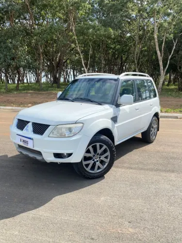 Mitsubishi Pajero TR4 2.0 Flex 16V 4X2 Aut. 2013