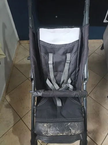 Carrinho de passeio - Fechamento guarda chuva