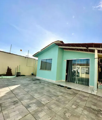 VENDE-SE CASA NO JARDIM ANANINDEUA