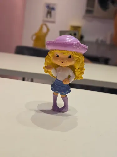 Boneca Moranguinho Mc Donalds 2009