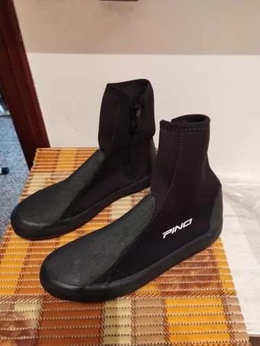 Bota de neoprene Pino