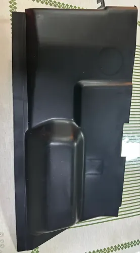 Iveco Daily/acabamento proteção para mecanismos do limpador de para brisa