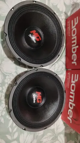 Médio Grave Bomber 10 Pol Woofer Copper Ring 600w Rms 8 Ohms Cor Preto