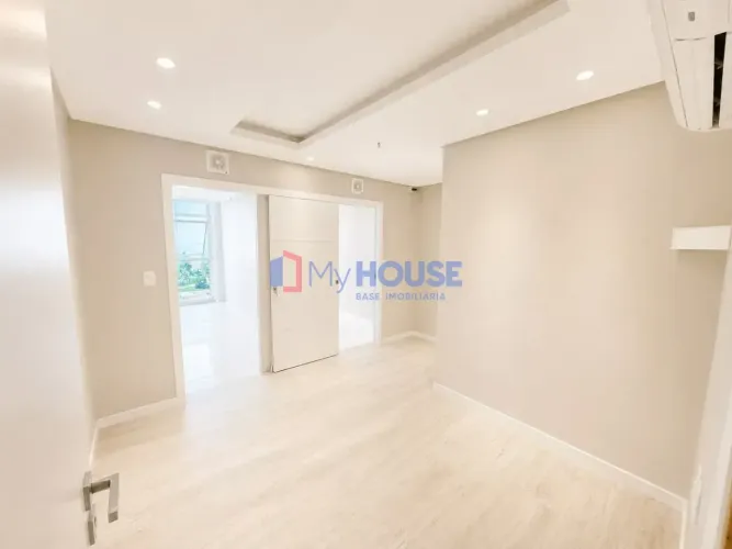 Você nunca viu uma sala comercial tão estratégica: 34m² no Premier Business Center, vista