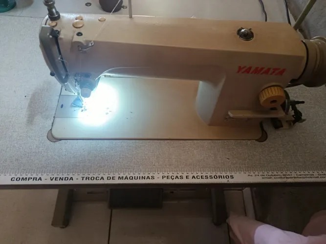 Vendo uma máquina Reta