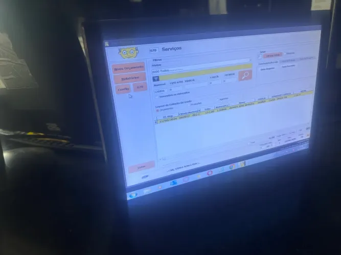 Monitor 15,4 polegadas  hdmi e vga