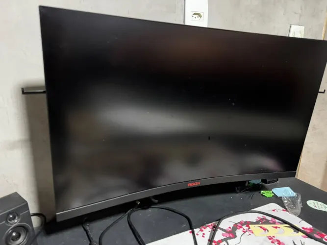 Monitor Gamer AOC Agon 32?