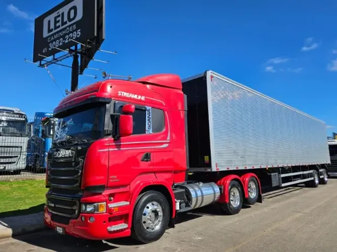 Scania R440 6x2 Streamline Ano 19 Retarder Automático + Baú 2 Eixos Nostra 30 plt c/pneu