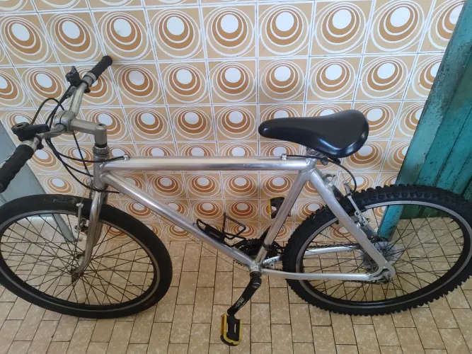 Bicicleta Aro 26 em Alumínio