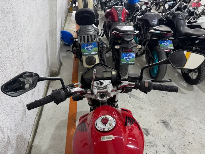 HONDA CB 300 15/15 TROCO FINANCIO