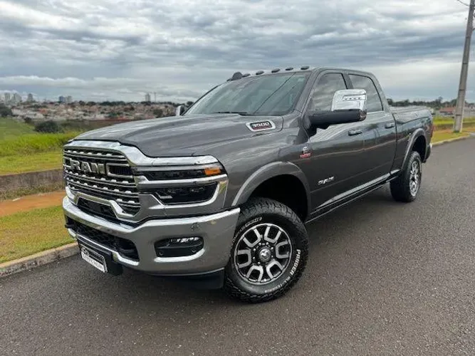 Ram 3500 Limited Longhorn 6.7 TB CD Diesel 2025