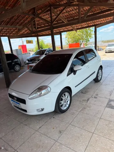 Fiat Punto Essence Dualogic 1.6 Flex 16V 5P 2012