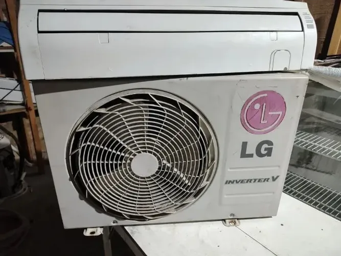 Ar Condicionado Lg Inverter 9mil QF 220v (Só Venda)(Econômico)