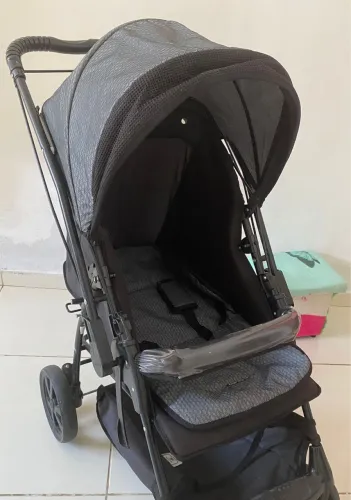 Carrinho de bebê retrátil Galzerano