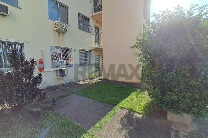 Apartamento Térreo Tipo Garden Totalmente Reformado Campo Grande