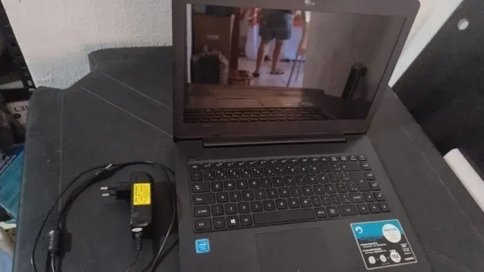 notebook positivo com defeito