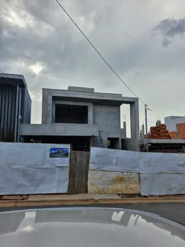 Tapume de zinco