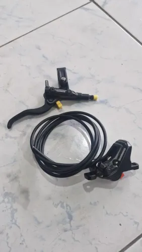 Freio shimano 4 pistões M4100/MT420