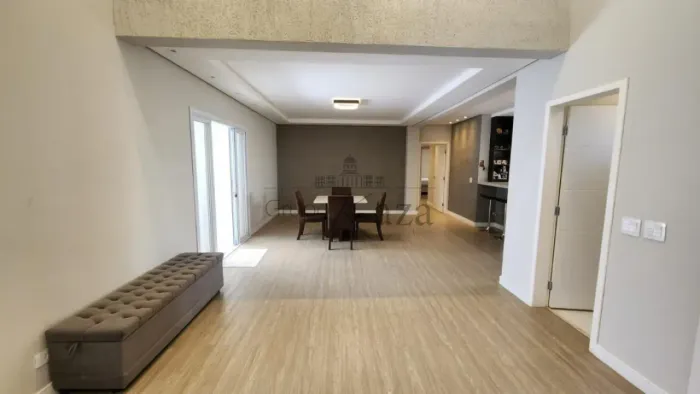 Casa Condomínio - Jacareí - Condomínio Mirante do Vale - 4 Dormitórios - 1.000m².