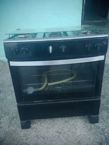 Vendo fogão de 5 bocas 150 reais 