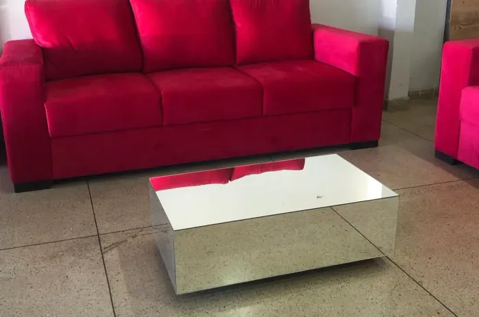 Mesa de centro espelhada