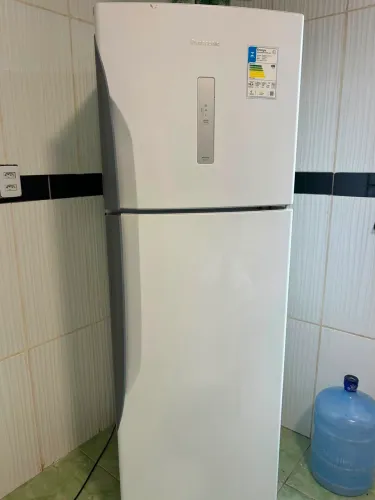 Geladeira parasonic moderna frost free