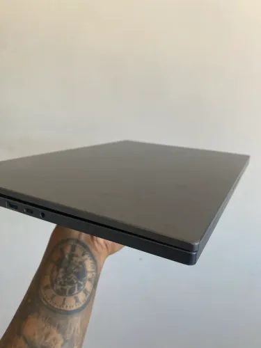 Samsung Book 4
