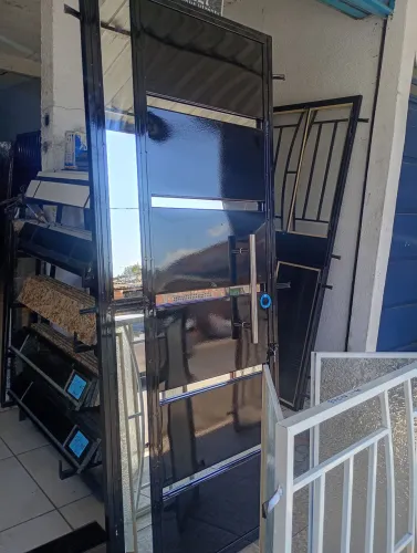 Portas 85x2.10 a pronta entrega