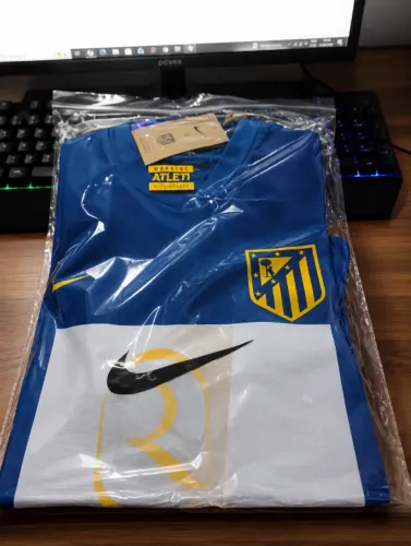 CAMISA DE FUTEBOL ATLÉTICO DE MADRID