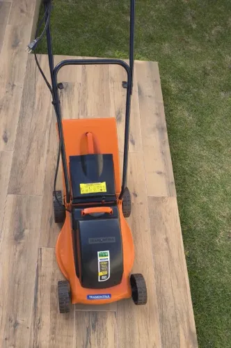 Cortador de GramaTramontina 220V c/ coletor