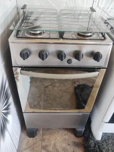 Vendo fogão semi novo