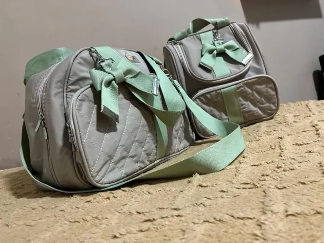 Kit bolsa maternidade super conservado!