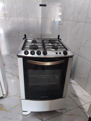 Vende-se fogão Eletrolux