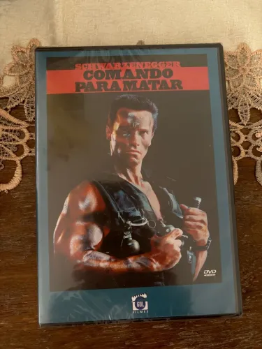 Filme em DVD - COMANDO PARA MATAR COM SCHWAZENEGGER