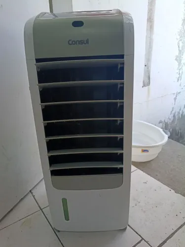 Umidificador frio Consul com controle.