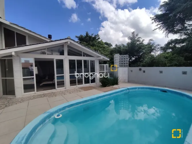 BROGNOLI VENDE - CASA 03 DORMITÓRIOS, SENDO 1 SUÍTE - PRAIA DA DANIELA