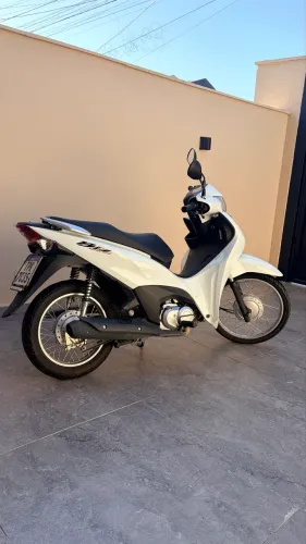 BIZ 125 ES - ÚNICA DONA 
