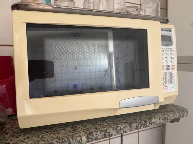 Microondas Panasonic (Para retirar peças)