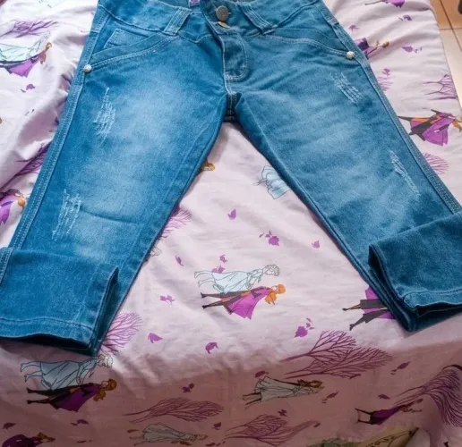 Calça jeans cintura média