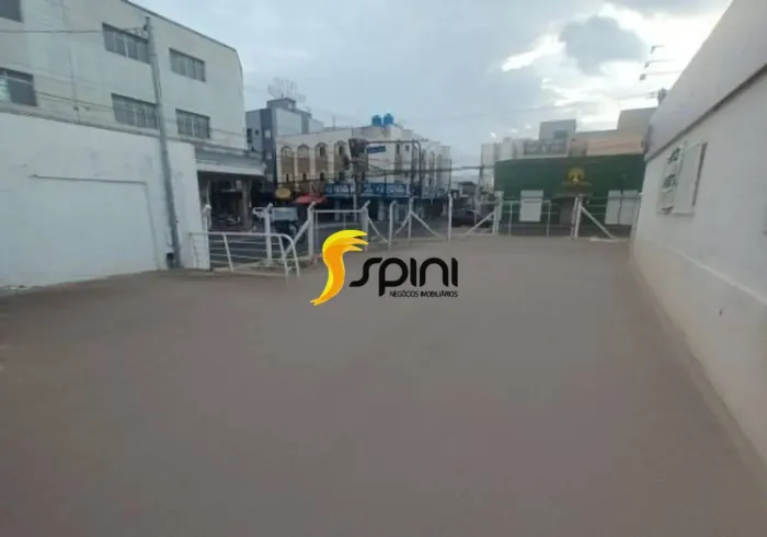 Área para alugar, 327 m² Centro - Uberlândia/MG
