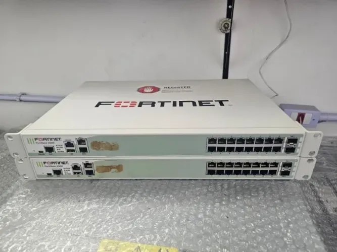 Firewall Fortinet Fortigate 200D - Appliance Corporativo - Rack 1U