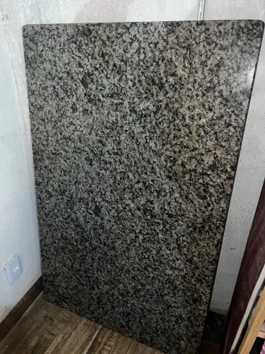 Mesa de granito