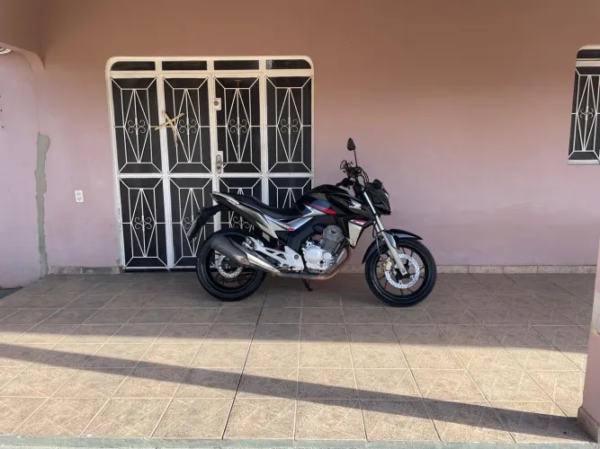 VENDO HONDA CB 250 TWISTER 2018 