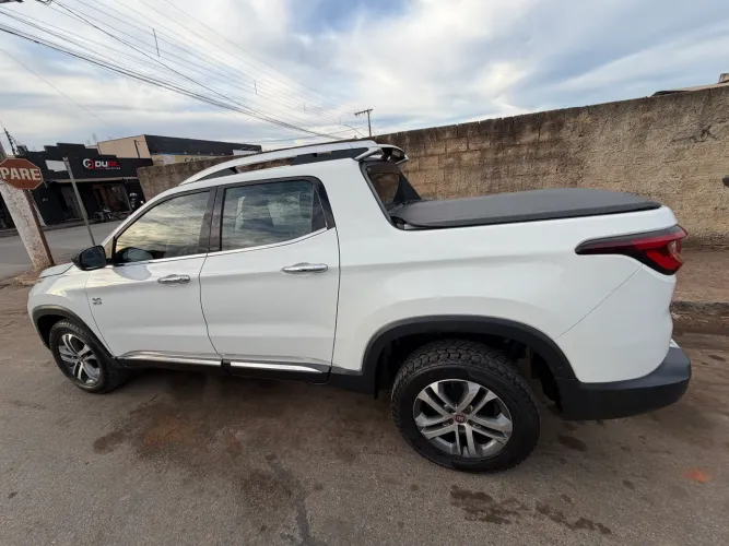 Fiat Toro Volcano 2.0 16V 4X4 TB Diesel Aut. 2017