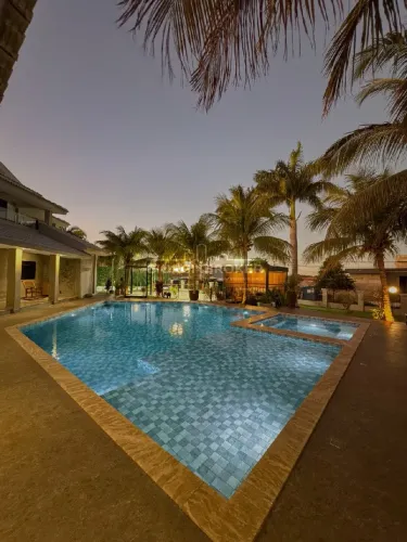 Oásis de Luxo: Rancho de 7 Suítes no Condomínio Enseada Azul, Fronteira/MG - 800m², Piscin