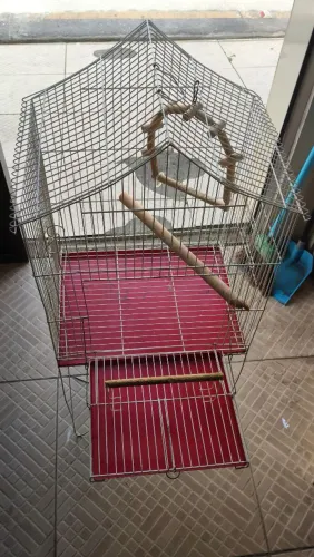 Gaiola para calopsita/agapornes nova