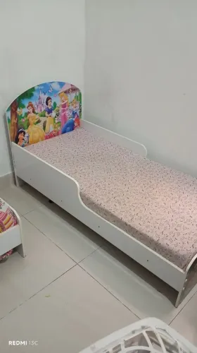 Duas Mini camas das princesas 